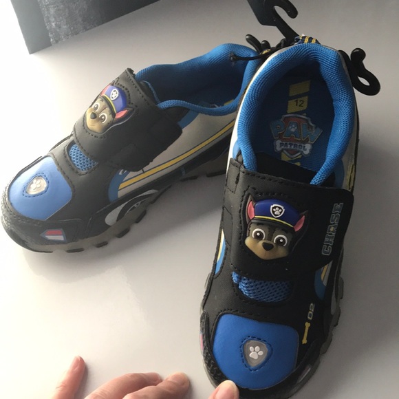 paw patrol sneakers size 13